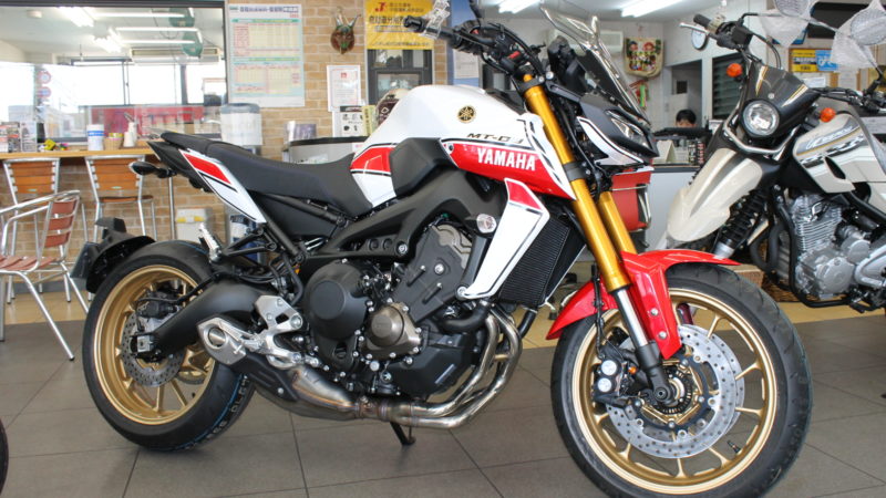 MT-09SP オーセンティック外装　装着！