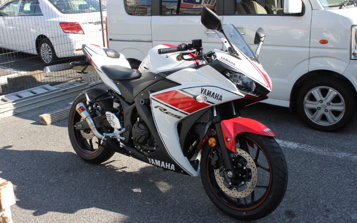 YZF-R25 オーセンテック外装　ＫＹＢサス　